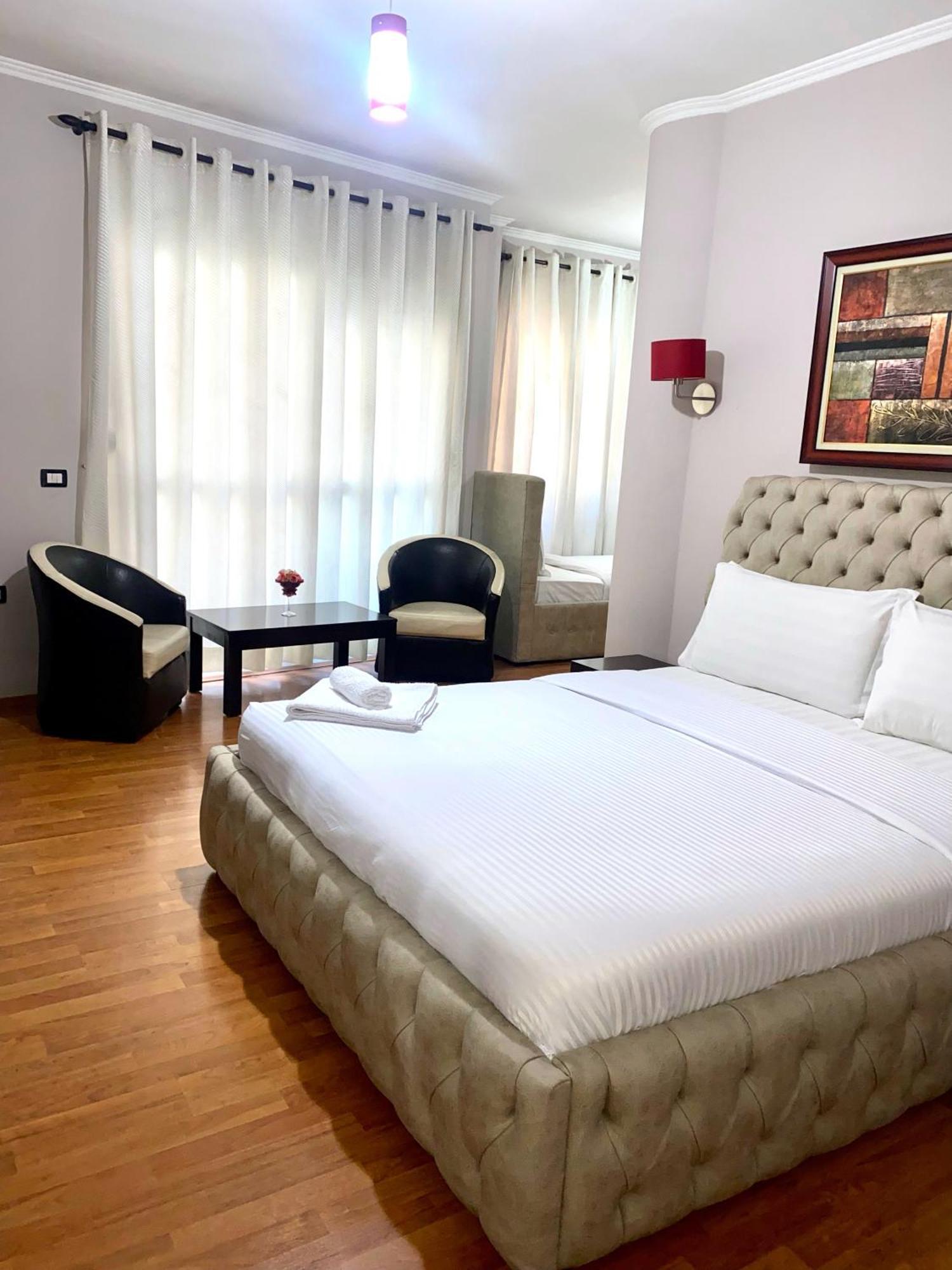 Prince Hotel Mezez Esterno foto